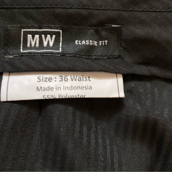 MEN’S WEARHOUSE Classic Fit Suit - Jacket 42 XL. Slacks - 36. Charcoal Gray - Picture 7 of 8